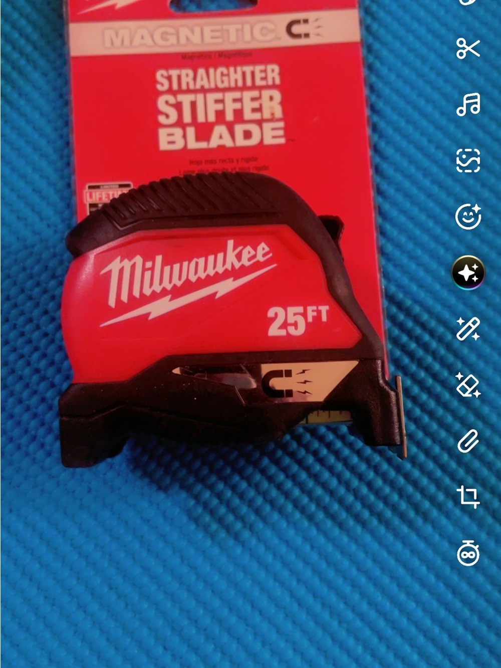 Milwaukee 25ft Tape Measure in Red and Black
